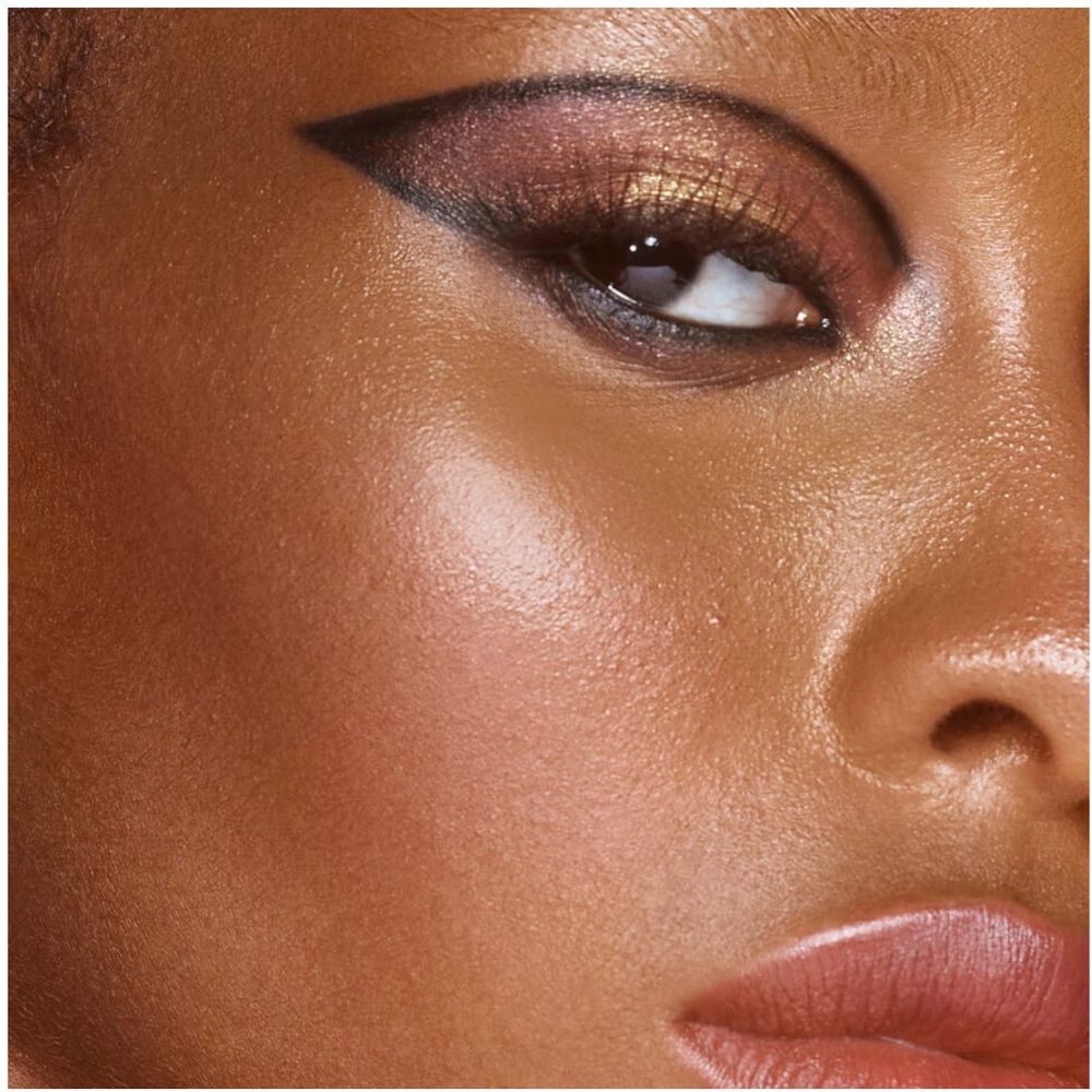 🆕Huda Beauty LE Empowered Face Gloss